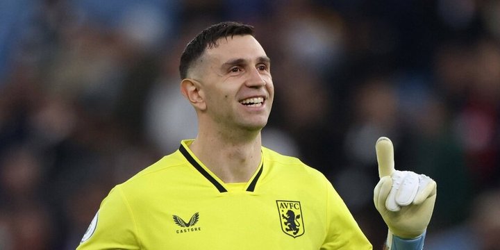 Унаи Эмери: «Мартинес играет решающую роль во многих матчах и, конечно, это один из лучших вратарей мира» Унаи Эмери: «Мартинес играет решающую роль во многих матчах и, конечно, это один из лучших вратарей мира»