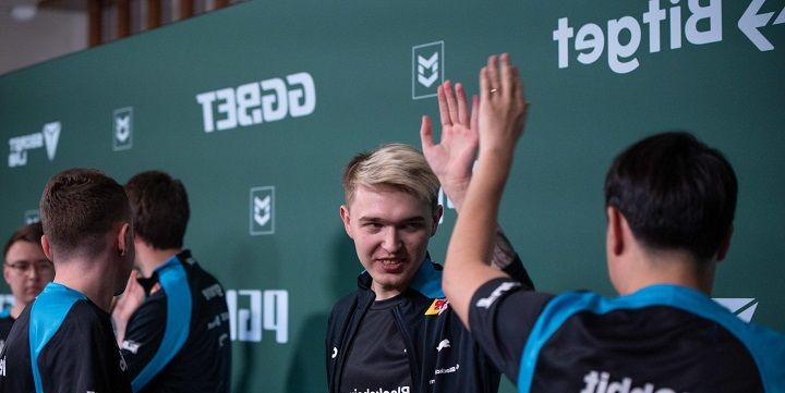 Cloud9 — Astralis. Прогноз на матч CS:GO (9 июля 2022 года) Cloud9 — Astralis. Прогноз на матч CS:GO (9 июля 2022 года)
