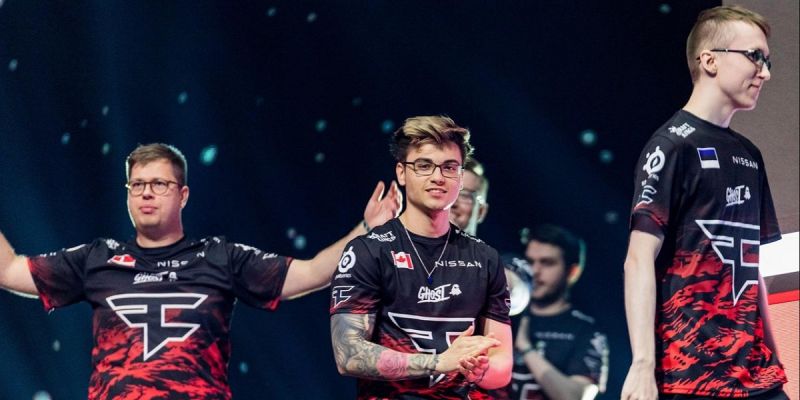 FaZe Clan — Na'Vi. Прогноз и ставки на матч CS:GO (1 августа 2023 года) FaZe Clan — Na'Vi. Прогноз и ставки на матч CS:GO (1 августа 2023 года)