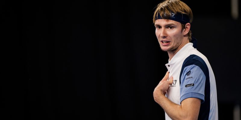 Баррер — Бублик. Прогноз и ставки на матч ATP Антверпен (18 октября 2023 года)
Баррер — Бублик. Прогноз и ставки на матч ATP Антверпен (18 октября 2023 года)