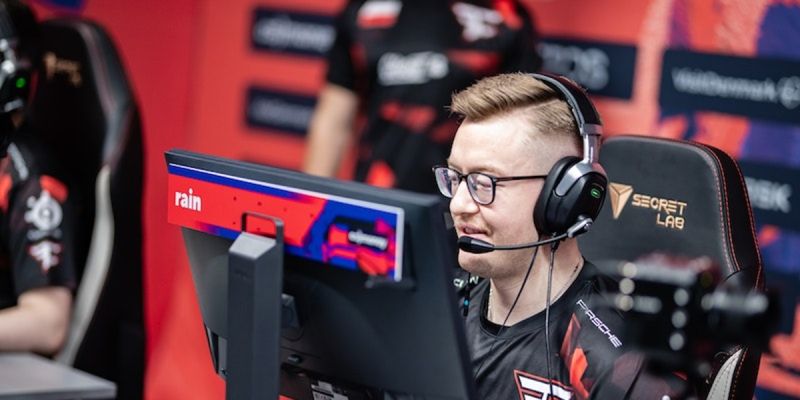 FaZe Clan — Cloud9. Прогноз и ставки на матч CS:GO (23 ноября 2023 года) FaZe Clan — Cloud9. Прогноз и ставки на матч CS:GO (23 ноября 2023 года)