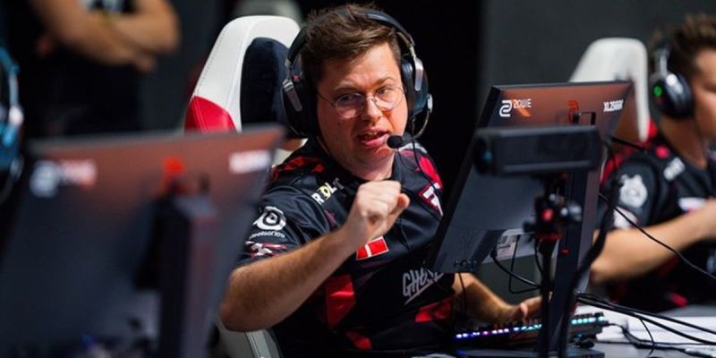 FaZe Clan — Falcons. Прогноз и ставки на матч CS2 (13 августа 2024 года) FaZe Clan — Falcons. Прогноз и ставки на матч CS2 (13 августа 2024 года)