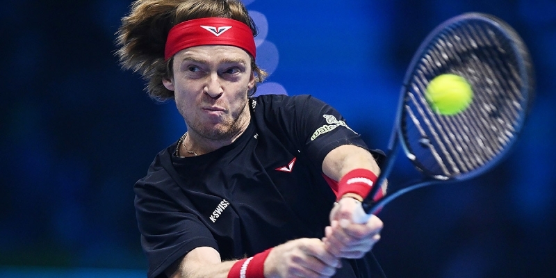Рублев — Монфис. Прогноз и ставки на матч Ultimate Tennis Showdown (6 декабря 2024 года)  
