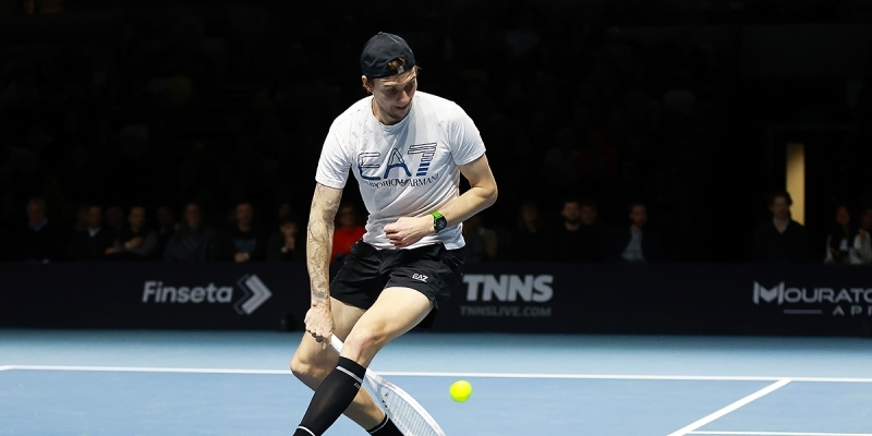 Бублик — Руне. Прогноз и ставки на матч Ultimate Tennis Showdown (7 декабря 2024 года)
Бублик — Руне. Прогноз и ставки на матч Ultimate Tennis Showdown (7 декабря 2024 года)
