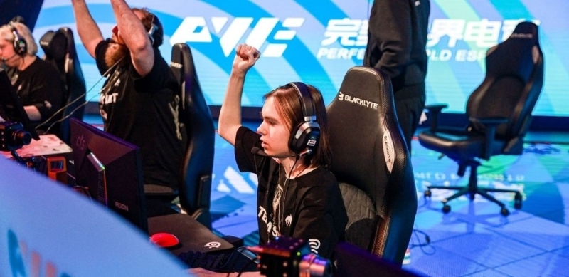 Spirit — FlyQuest: прогноз и ставки на матч BLAST Rivals (30 апреля 2025 года) Spirit — FlyQuest: прогноз и ставки на матч BLAST Rivals (30 апреля 2025 года)