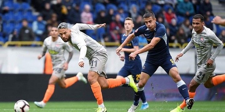 Шахтер – Днепр-1. Прогноз на матч украинской Премьер-лиги (1 мая 2021 года) Шахтер – Днепр-1. Прогноз на матч украинской Премьер-лиги (1 мая 2021 года)